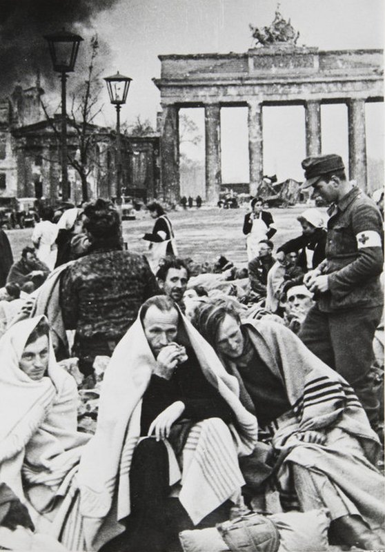 Beaten Hitlerites