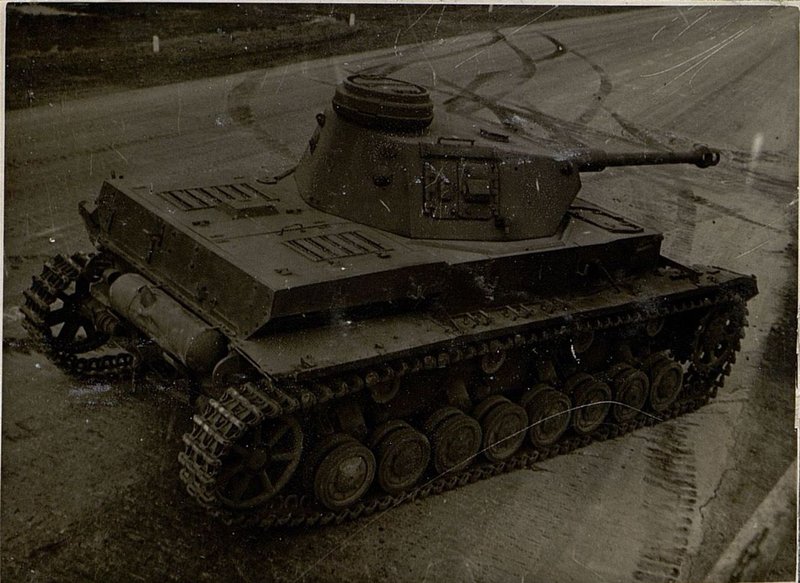 Фотография: Средний танк T-IV (с 75-мм длинноствольной пушкой)