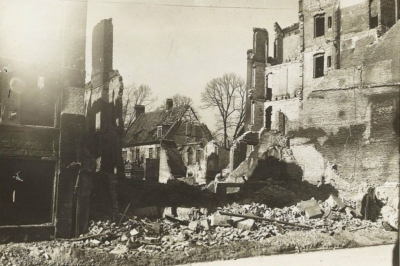 Image: Danzig. Brotbanken Gasse Street. Destroyed houses by direct hit of bombs
