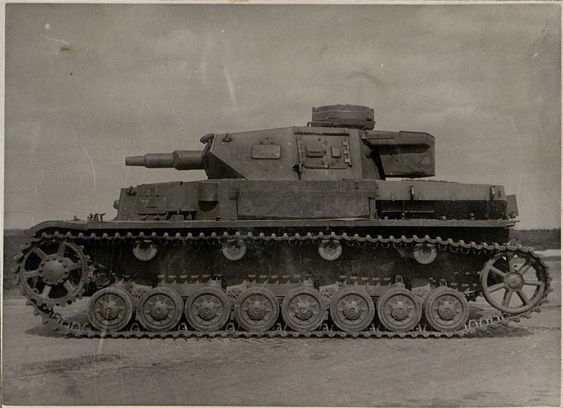 Фотография: Средний танк T-IV (с 75-мм длинноствольной пушкой)