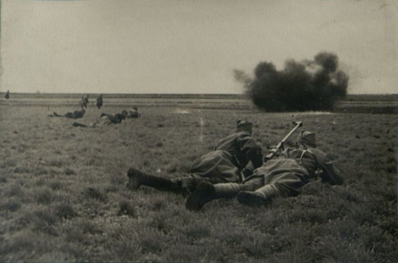 Image: Combat training in the area of the Neisse river before the start of the spring offensive in 1945