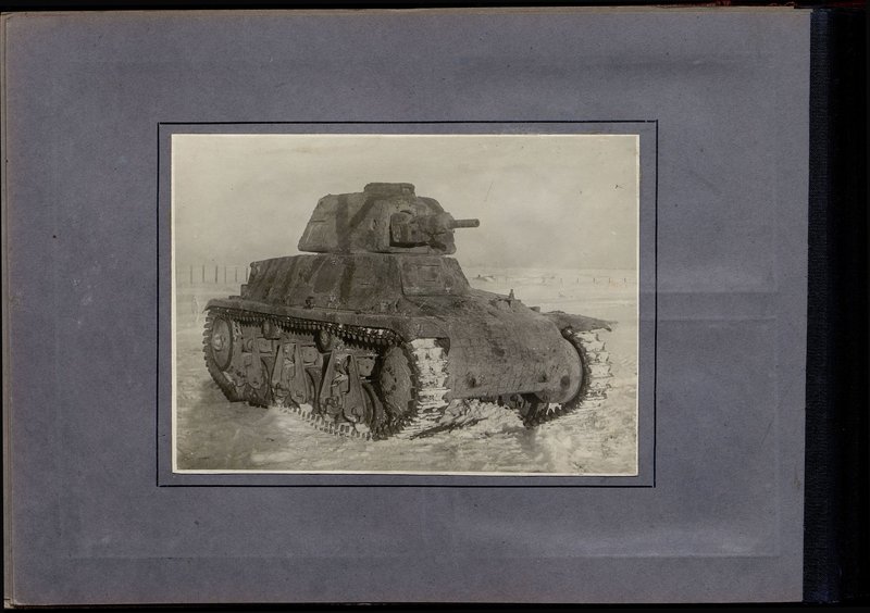 Original image: Medium tank "COMYA-35S" (French)