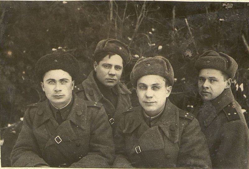 Фотография: Группа бойцов и офицеров - участников Красноборских боев