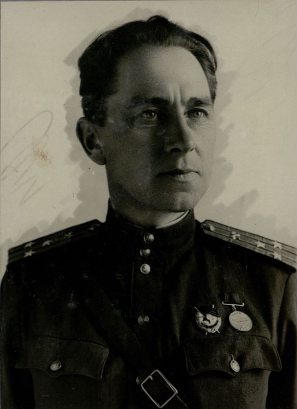 Фотография: Командир Бригады Полковник П.Ф. Новиков