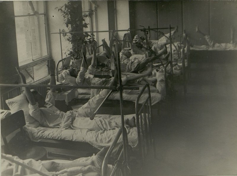 Image: Hygienic gymnastics in the trauma ward