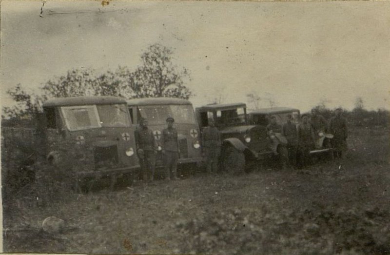 Фотография: Автомашины госпиталя