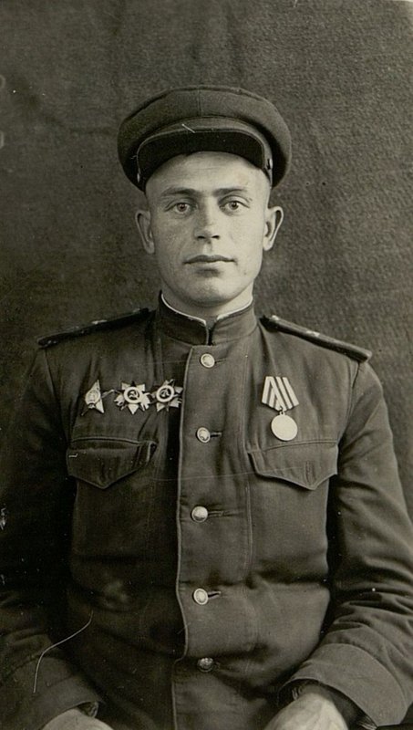 Фотография: Майор Иван Сергеевич Сажнев, коммунист, ветеран дивизии