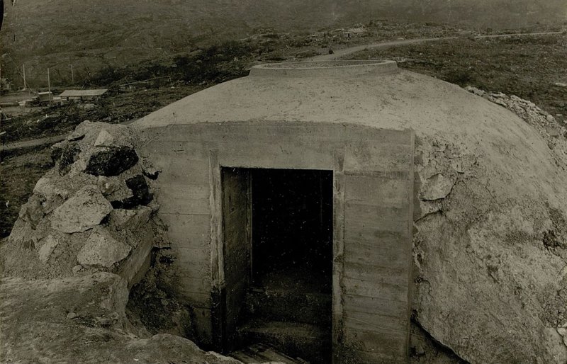 Фотография: Долговременные огневые железобетонные точки
