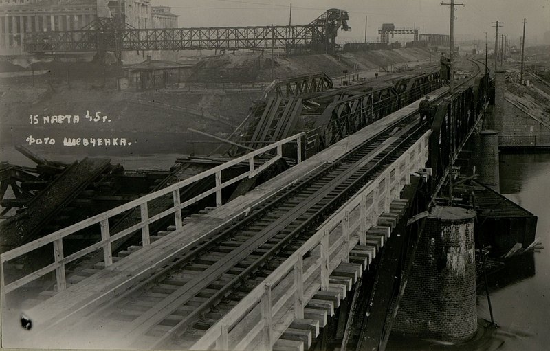 Фотография: Общий вид восстановленного моста через реку Старая Варта