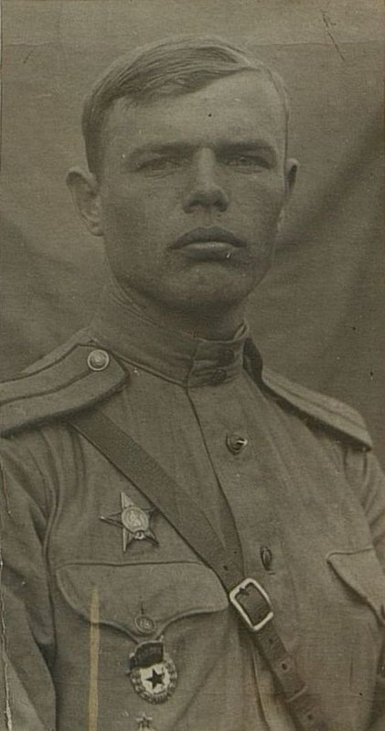 Image: The platoon commander of the 1st engineering company of the guard, Lieutenant Bukreev F.S.