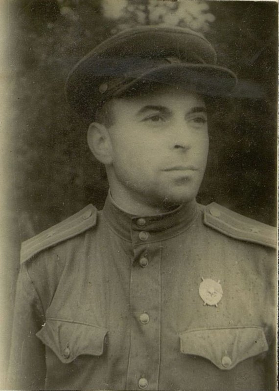 Фотография: Заместитель командира по полит. части 312 Новгородского Краснознаменного стрелков. полка майор Ермоленко П.Л.