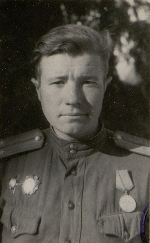 Фотография: Командир танк. взвода лейтенант Прокофьев А.Н.