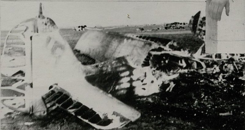 Фотография: ФВ-190 сбитый 2.03.45 г. в районе Хиршхейзер на марше орудием старшины Чучукалова А.Г.