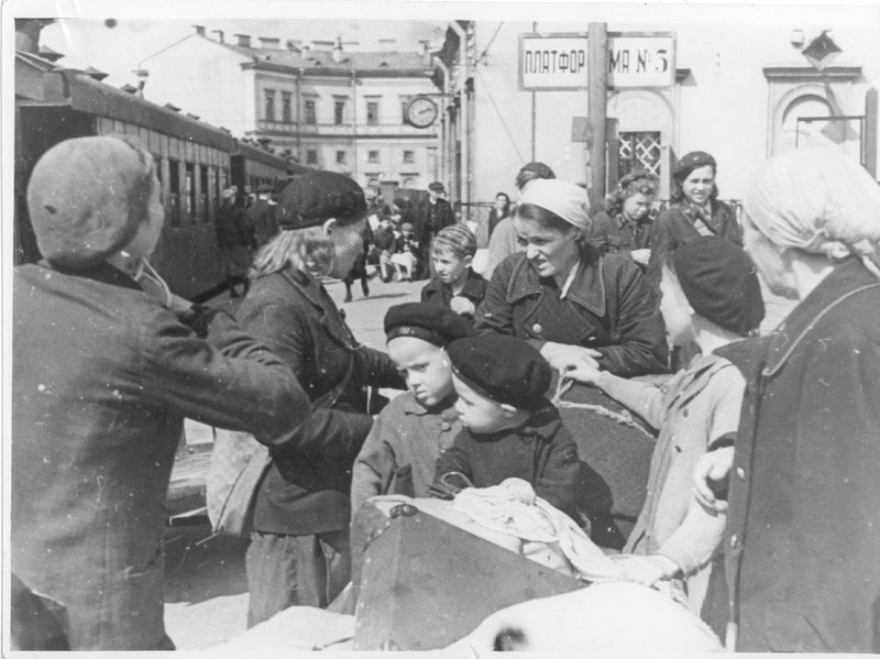 Эвакуация детей из Ленинграда. Московский вокзал
