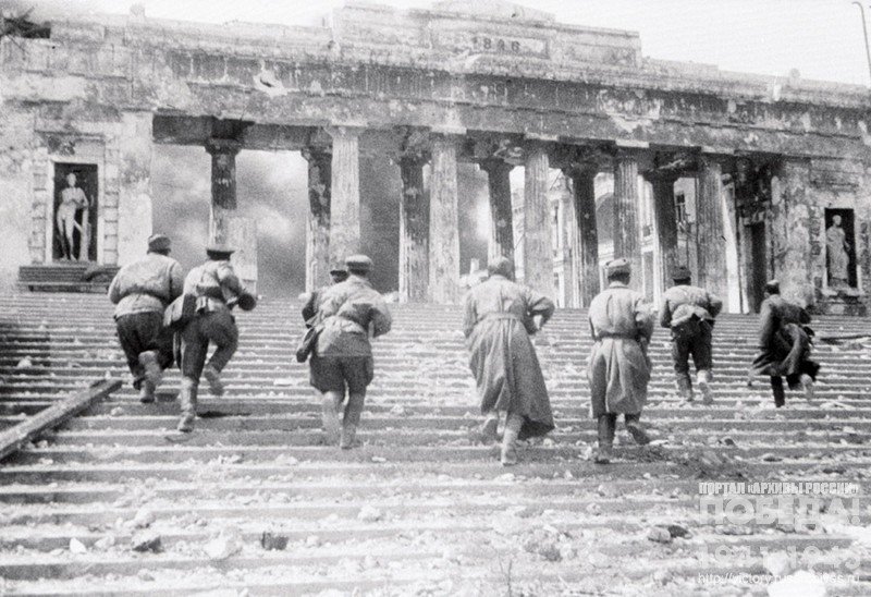 Бой на Графской пристани г. Севастополя. 1944 г.