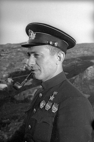 Командир подводной лодки М-172 («малютки») Герой Советского Союза Израиль Фисанович