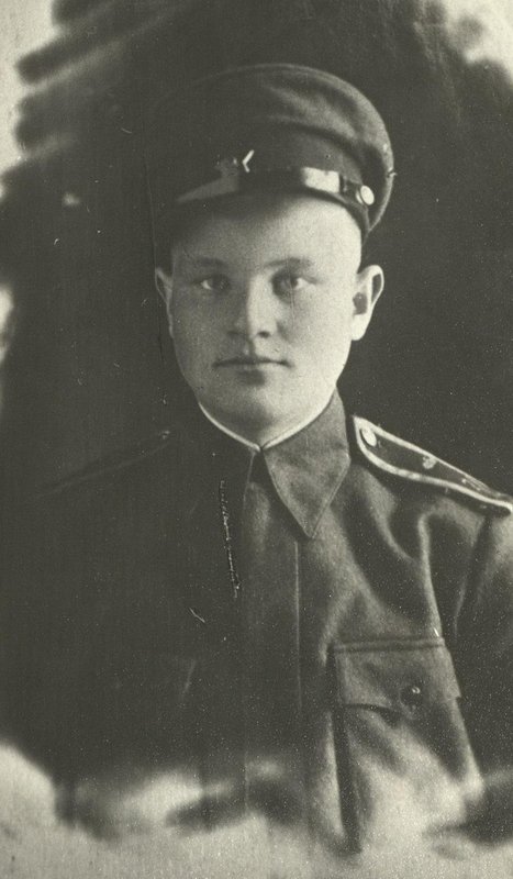 Cadet of the 3rd Saratov Military School of armored personnel carriers and armored vehicles 