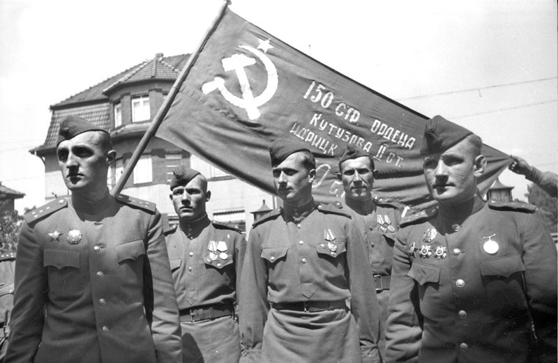 Participants of the Reichstag storming and the hoisting of the Victory Banner on its roof on May 1, 1945