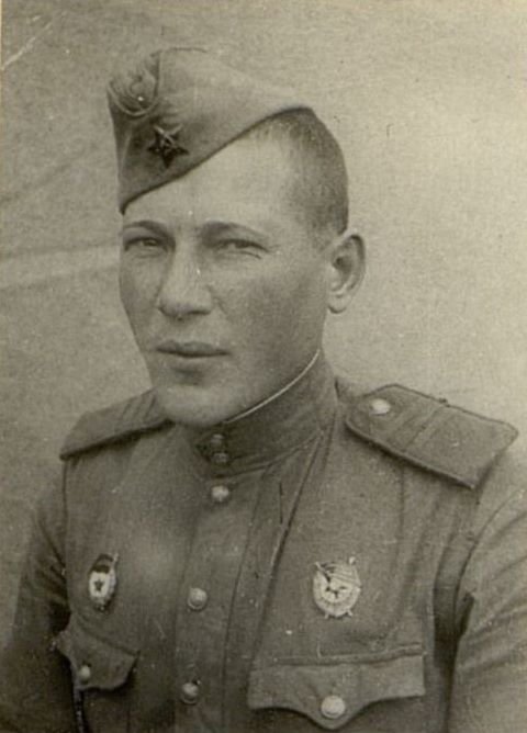 Фотография: Гвардии сержант Барсуков М.М. Командир мин. расчета 1-й миной роты