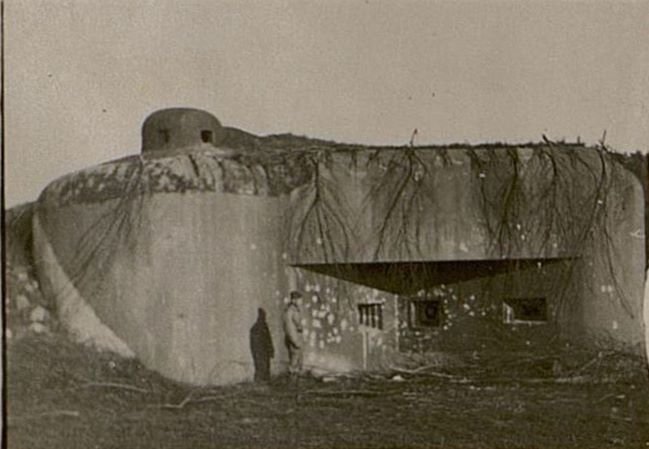 Фотография: Оборонительные сооружения противника в районе г. Дьер
