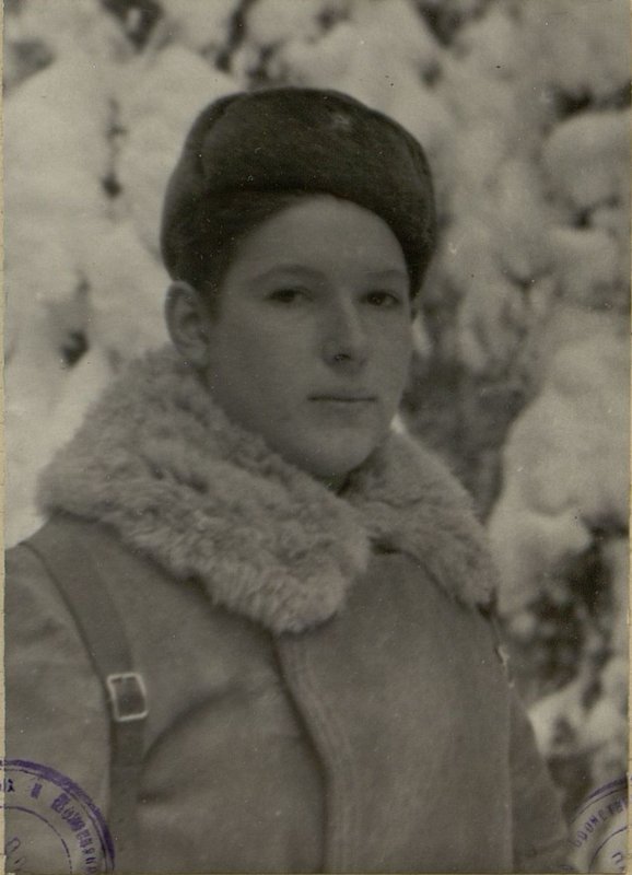 Image: The commander of a rifle platoon, a motorized rifle regiment, Senior Lieutenant A.G. Kiryashin