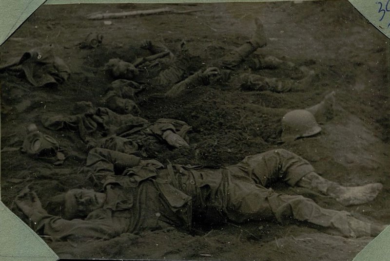 Фотография: Сотни солдат гитлеровской армии нашли себе могилу у с. Медное Калининской области