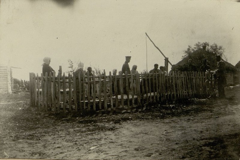Фотография: Воинское кладбище, территория д. Возон, Липняковского сельсовета, Лоевского района