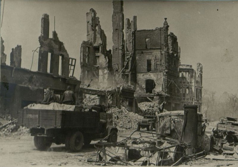 Image: Burnt houses