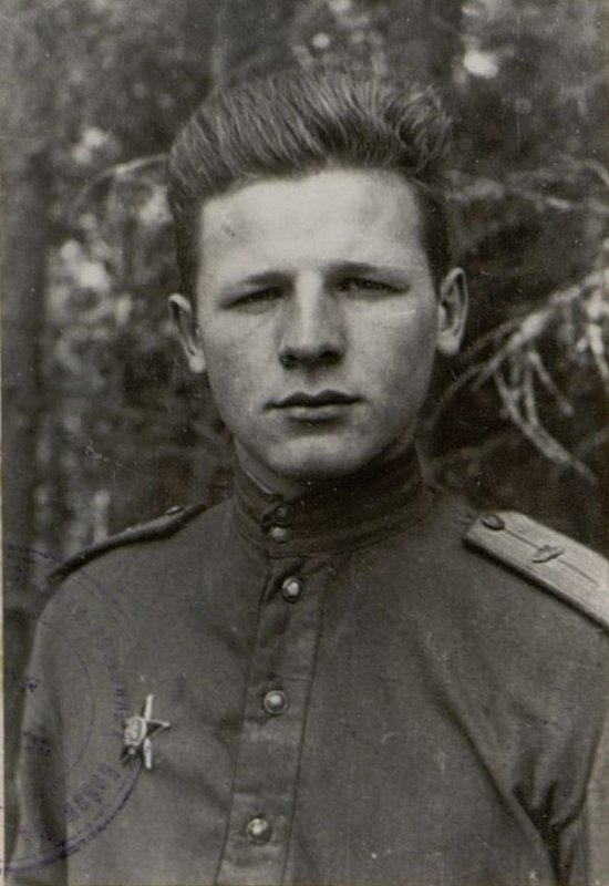 Image: Tank commander Lieutenant Chistyakov O.V.