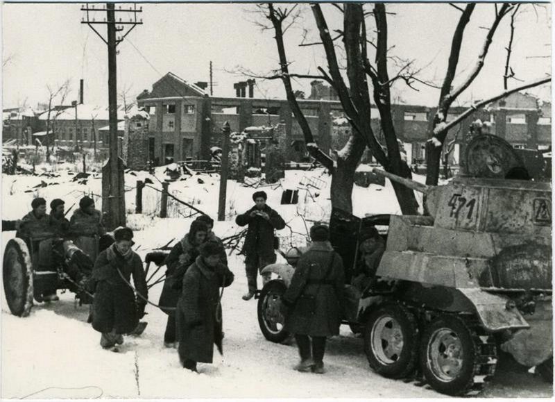 In liberated Shlisselburg
