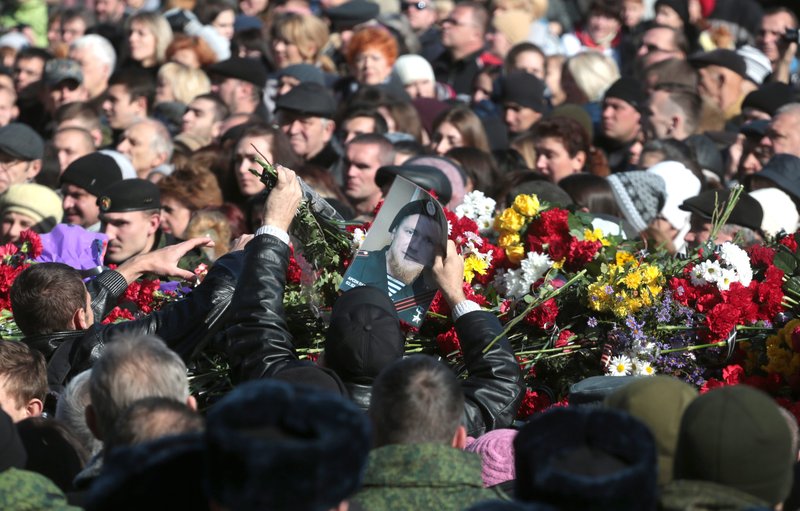 Церемония прощания с командиром ополчения ДНР Арсением Павловым в Донецке.