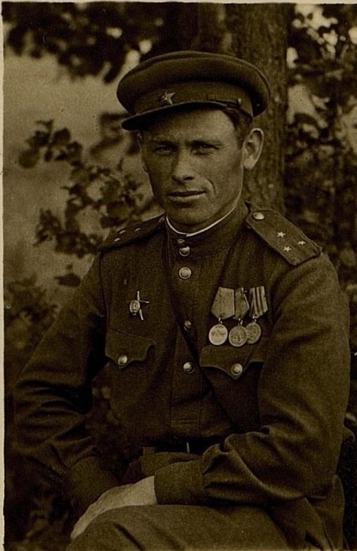 Фотография: Ветеран полка ПНШ-6 Старший лейтенант Измайлов
