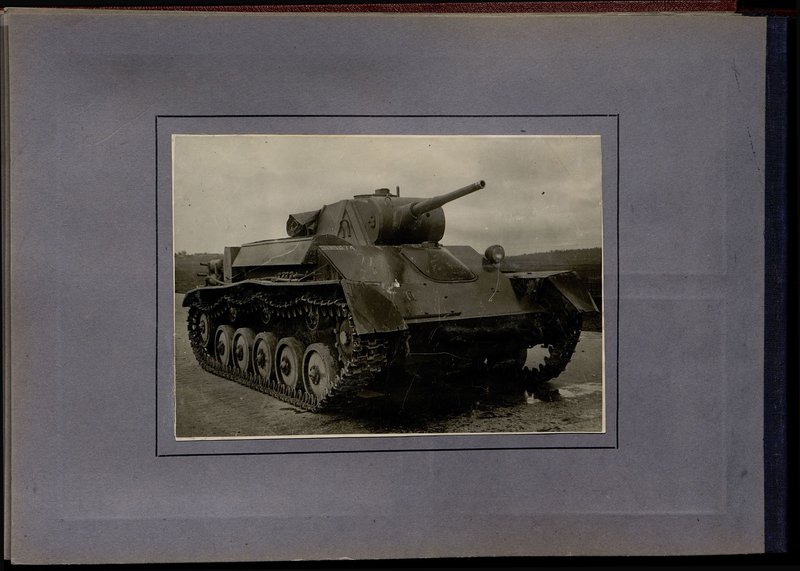 Original image: Лёгкий танк Т-70м