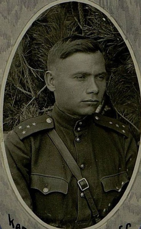 Фотография: Капитан Стрельников Г.С. начальник бомбардировщика