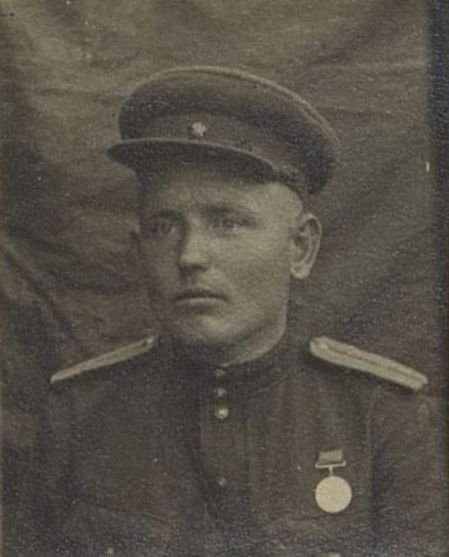 Image: Deputy 1st company commander Senior Lieutenant Moiseev