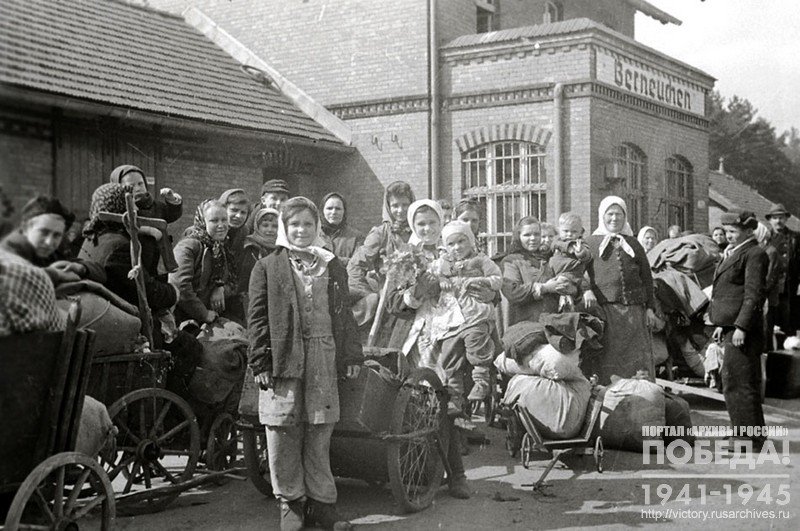 Soviet women and children who were hijacked to Germany are waiting for the train to return Home