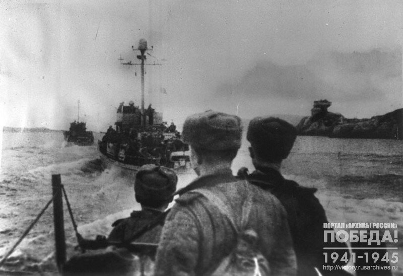Northern Fleet landing units on their way to the Kirkenes naval base in Norway