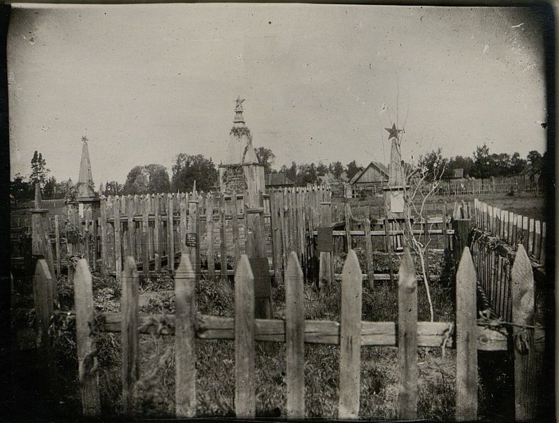 Фотография: Воинское захоронение, Мядельский район, м. Кобыльники