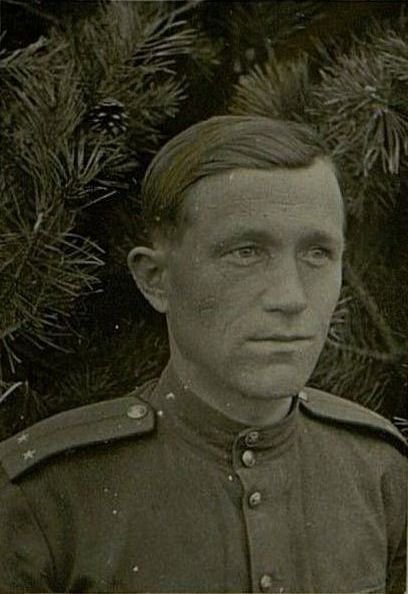 Фотография: Лейтенант Шабанов Н.И. Заместитель командира роты по полит. части