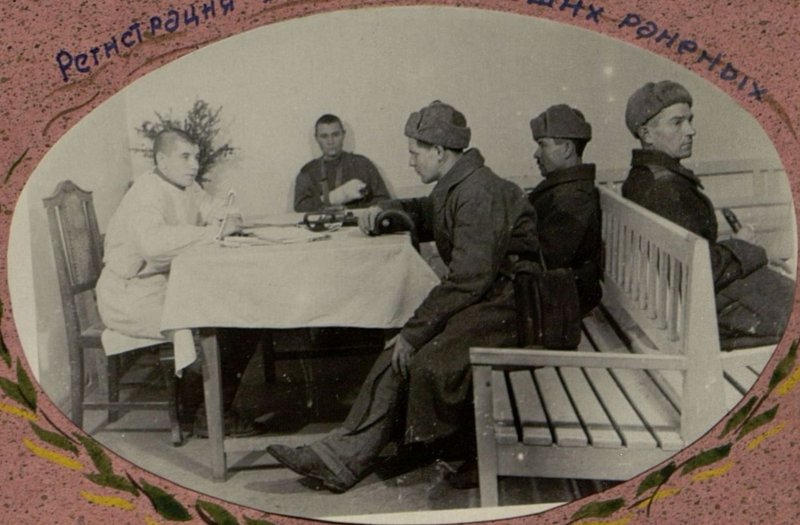 Фотография: Регистрация вновь прибывших раненых