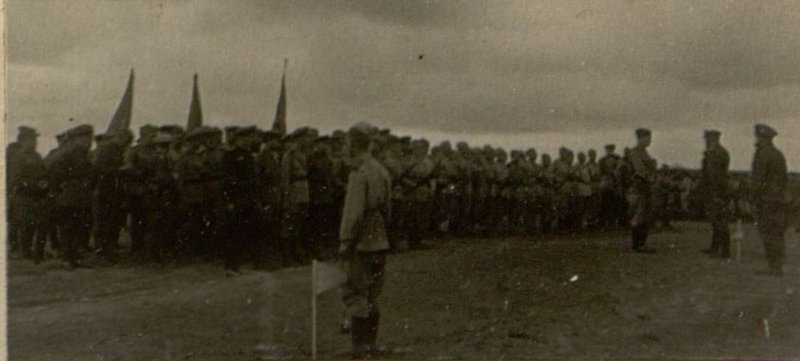 Image: On October 17, 1943, a big celebration of our division took place in the village of Vyshestebleevskaya. The holiday was attended by the commander of the North Caucasian Front, Colonel-General Petrov