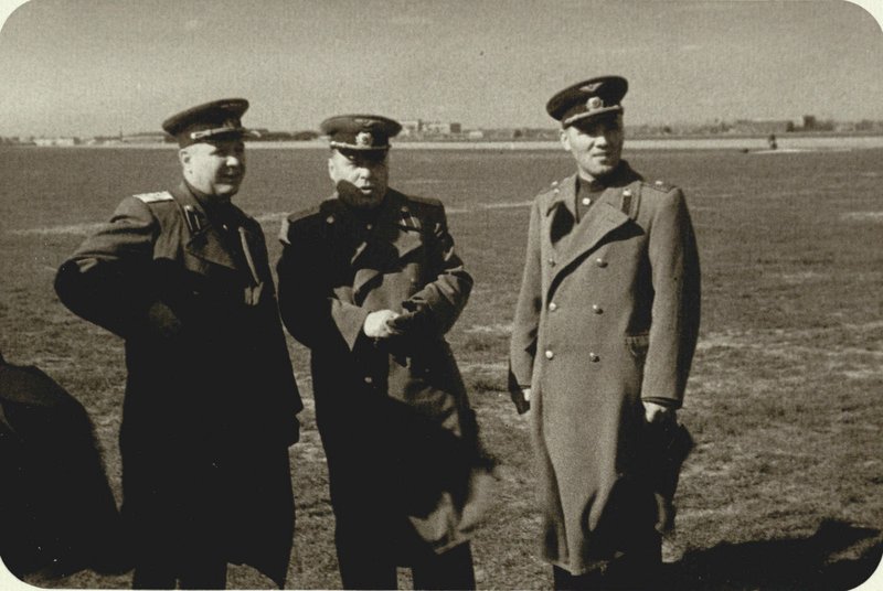 From left to right: A. Novikov, Commander-in-chief of the Air Force; A. Shakhurin, People's Commissar of Aviation Industry of the USSR and A. Yakovlev, aircraft de-signer