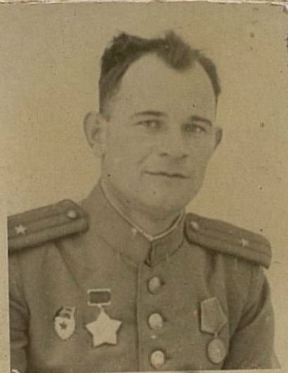 Image: The commander of the 2nd rifle battalion of the Guards Major I.S. Malashenkov