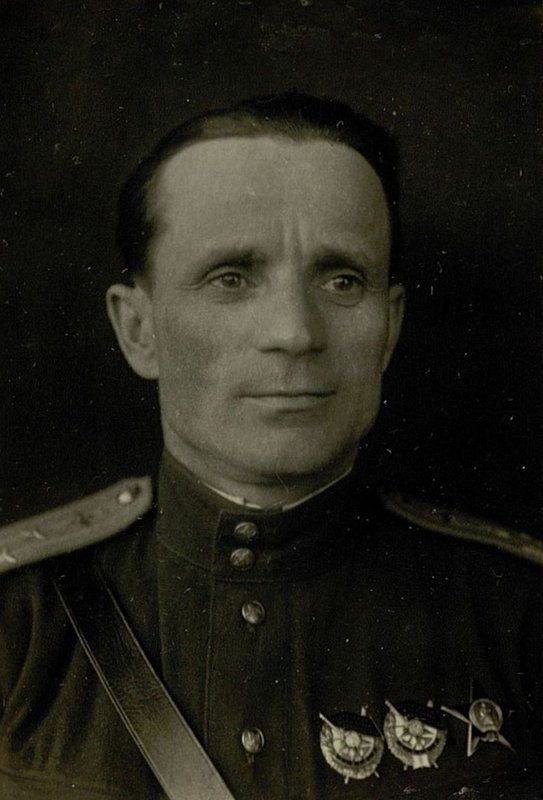 Фотография: Полковник Абанин Дмитрий Андреевич. Командир 242 ночной бомбардировочной авиационной дивизии