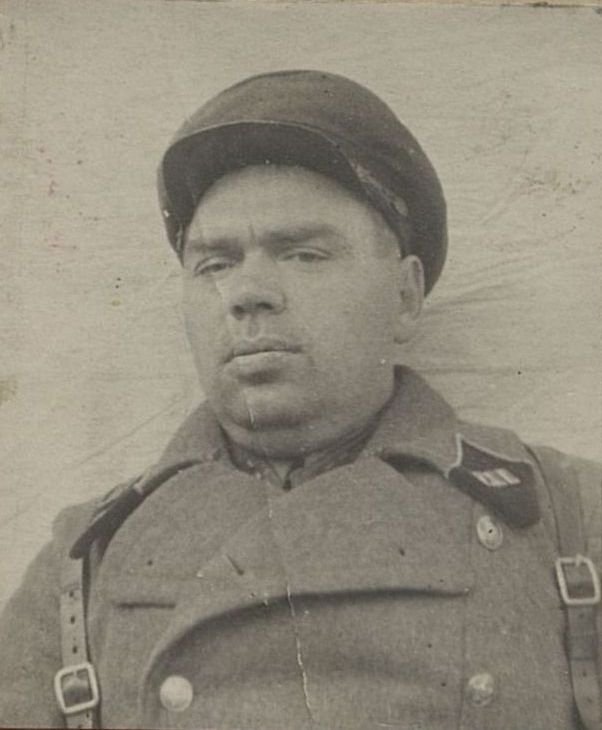 Фотография: Командир 30 инженерно-саперной бригады подполковник Баландин Михаил Аркадьевич, погиб 27.12.42 и похоронен под г. В. Луки свх. Никулино