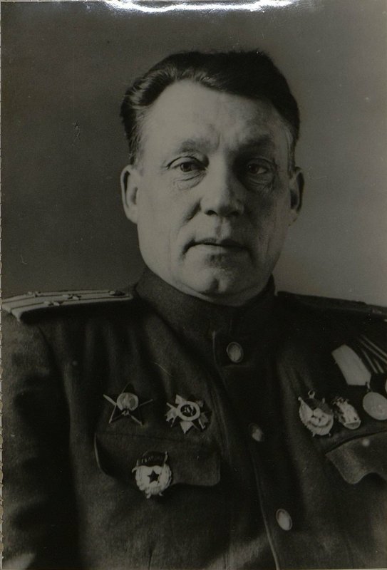 Фотография: Заместитель командира бригады по тылу гвардии полковник Королев С.Е.