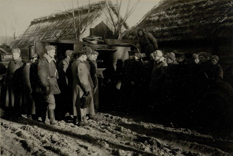 Фотография: Изучение водомаслозаправщика (ВМЗ)