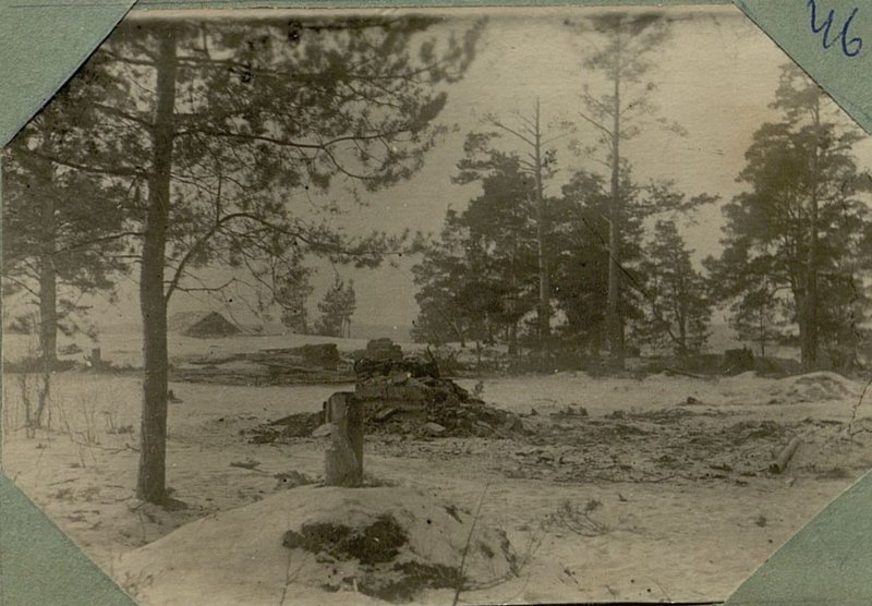 Фотография: Развалины с. Дударево, сожженного немцами при отступлении под нажимом частей тов. Березина