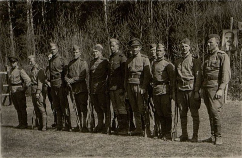 Image: Men's team at the start