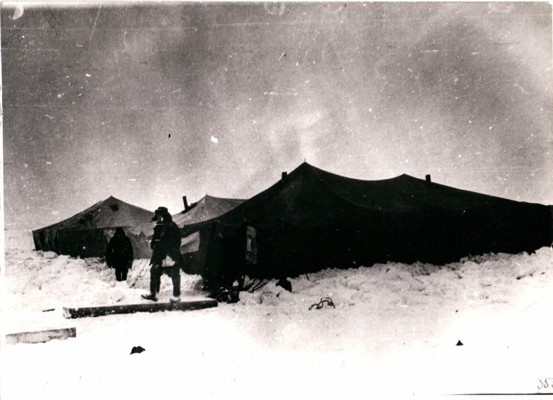 One of the heating points on the "Road of life". Winter, 1941-1942.